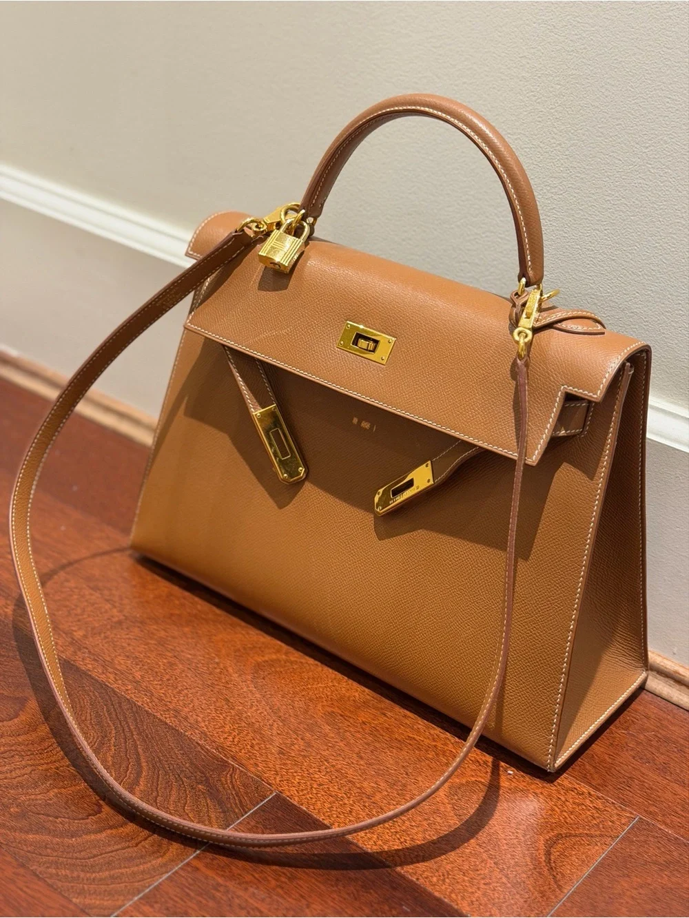 Hermes Kelly 32 Gold Epsom authentic - Picture 2 of 6